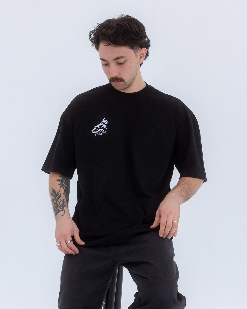Classic Heavy T-Shirt – Black
